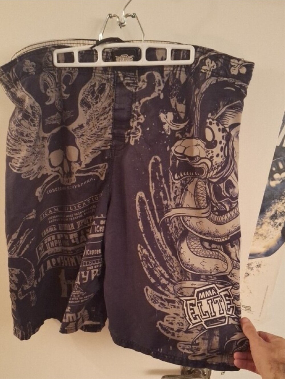 Men's Athletic Graphic Training Shorts - Black & Cream Skull Print